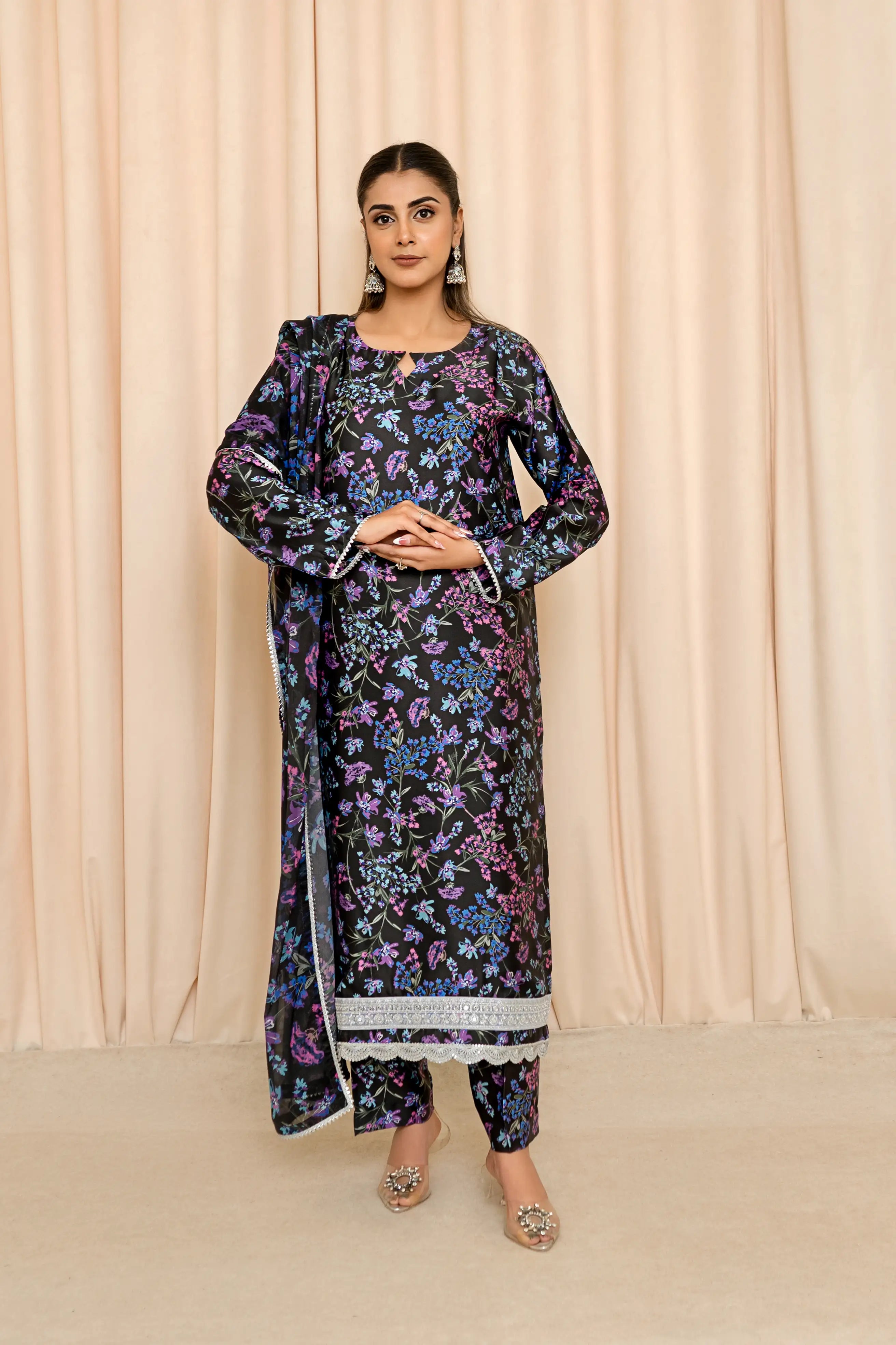 3 PC - Inaya - Stitched